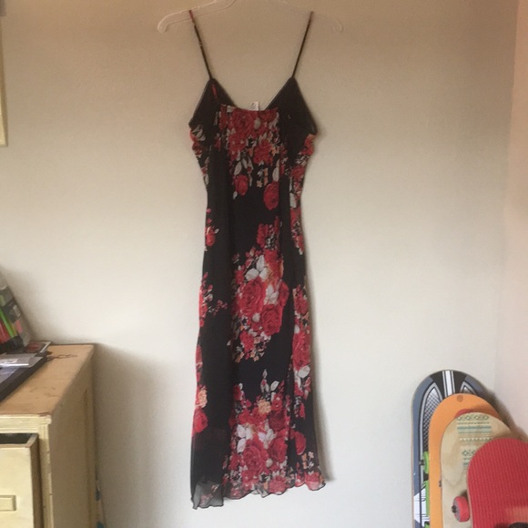 The Blue Age Black and Red Floral Party Dress - Picture 2 of 2